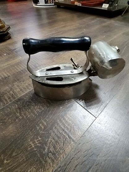 Modern specialities mfg. Modlrn gasoline iron