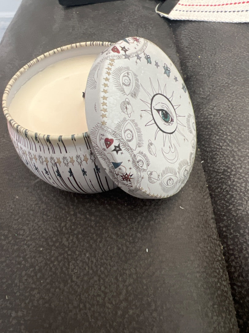 Tarot-themed candle