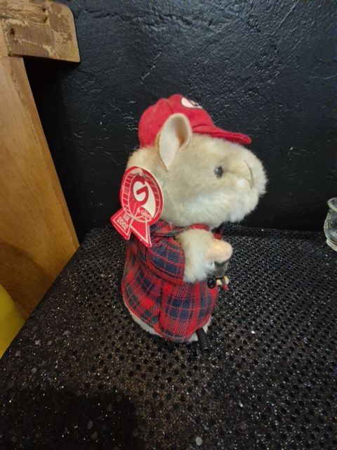 Dancing Hamster Roger, 7"