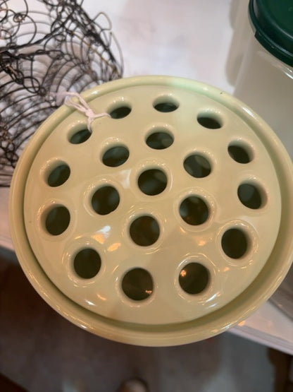 Southern living at home Arrange-it-easy vase w/flower frog