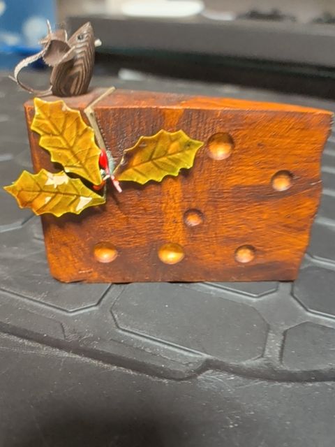 Wooden Cheese Block w/Mouse & Holly Decor