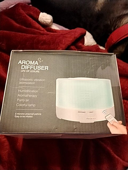 White w/brown trim Life Of Leisure Aroma Diffuser Lamp