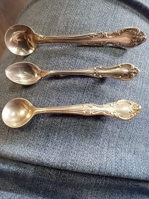 Vintage sterling salt spoon pin