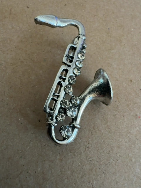 Saxophone silver tone brooch