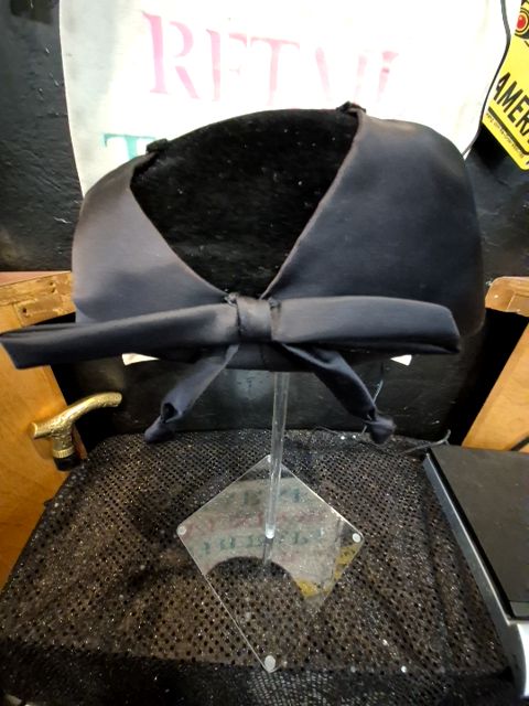 Black Evelyn Varson Hat