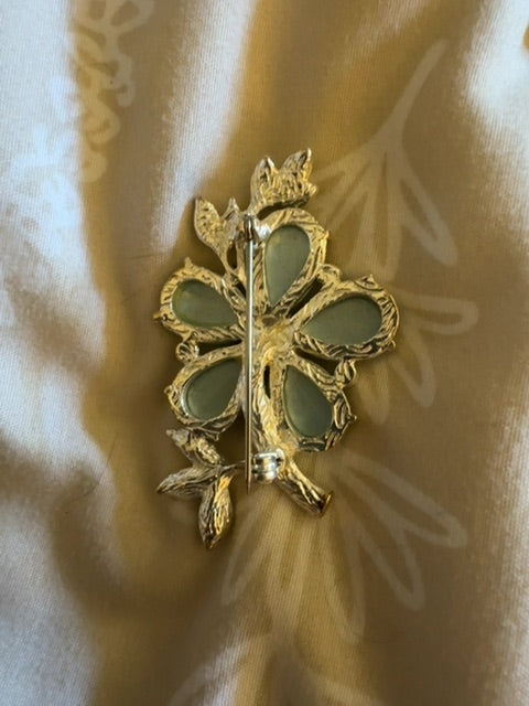 Sea foam silver tone flower brooch