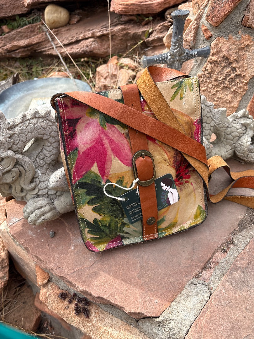 Multi Patricia Nash Hand bag, 9 w x 1.5 d x 9.5 tall