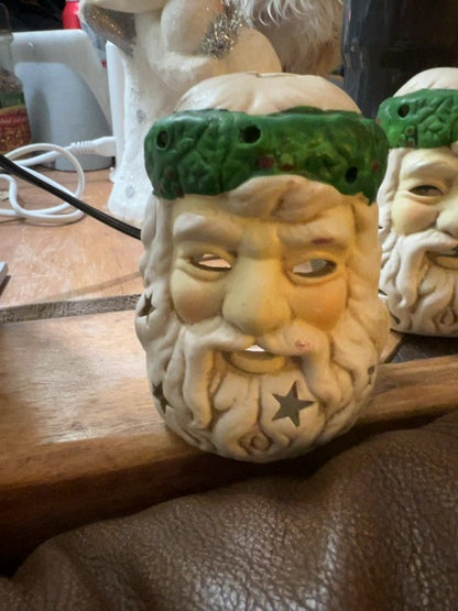 Santa tea light (chipped)