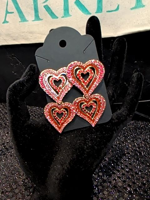 Heart rhinestone dangle earrings