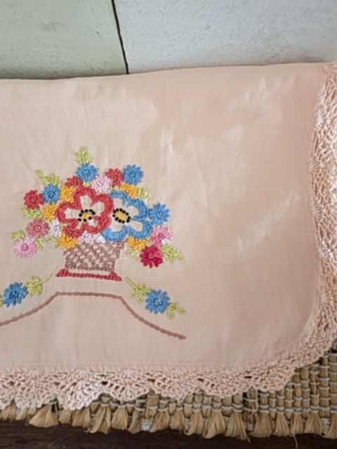 Antique runner pink floral