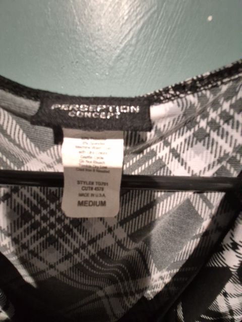 Black & White Plaid Perception Concept Sleeveless Shirt, MD