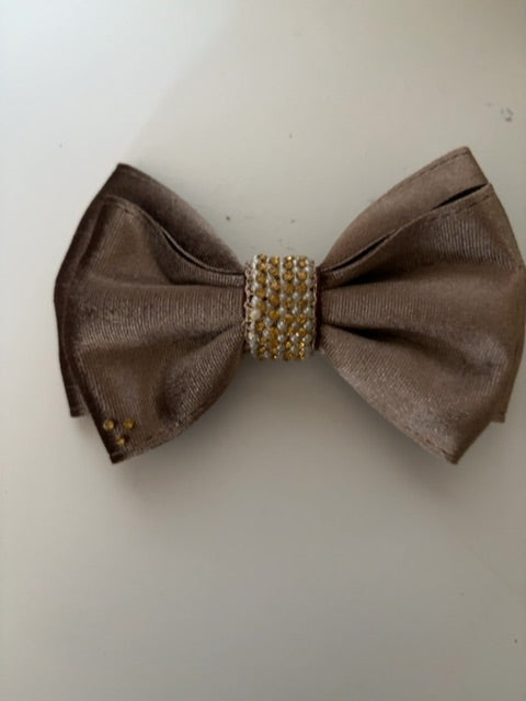 Brown MysticalCreationsByMaira Velvet bow