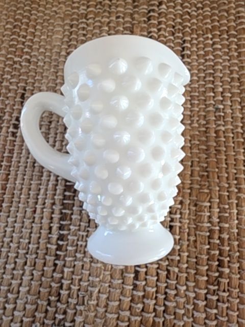 Hob knob creamer 3.5" tall