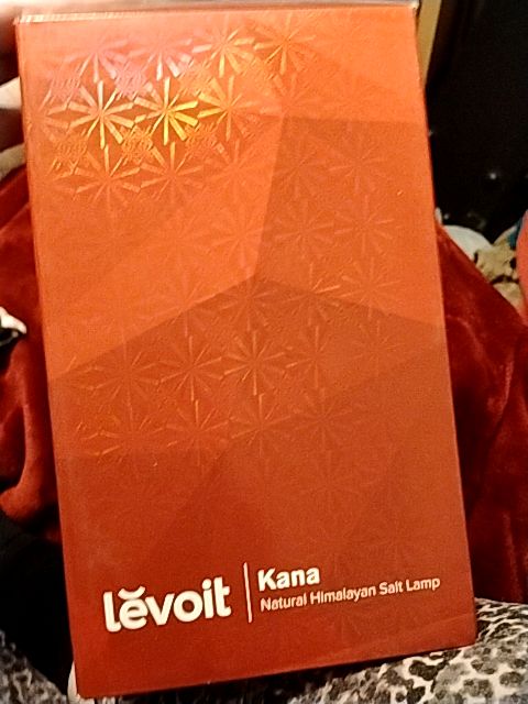 Light orange Levoit Natural Himalayan Salt Lamp