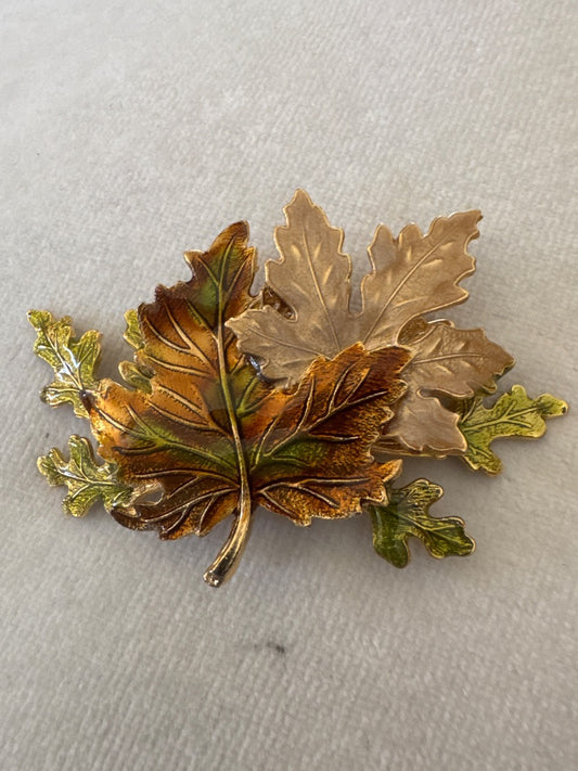 KC Fall leaf brooch