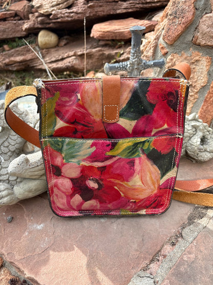 Multi Patricia Nash Hand bag, 9 w x 1.5 d x 9.5 tall