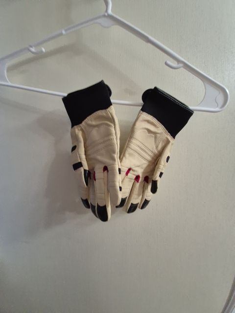 Cream, Black, Red Bionic Leather Gloves, Women's M