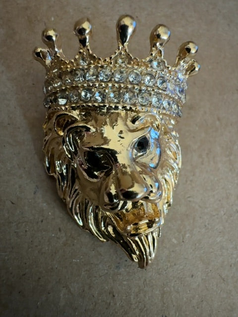 Lion head w/crown gold tone brooch
