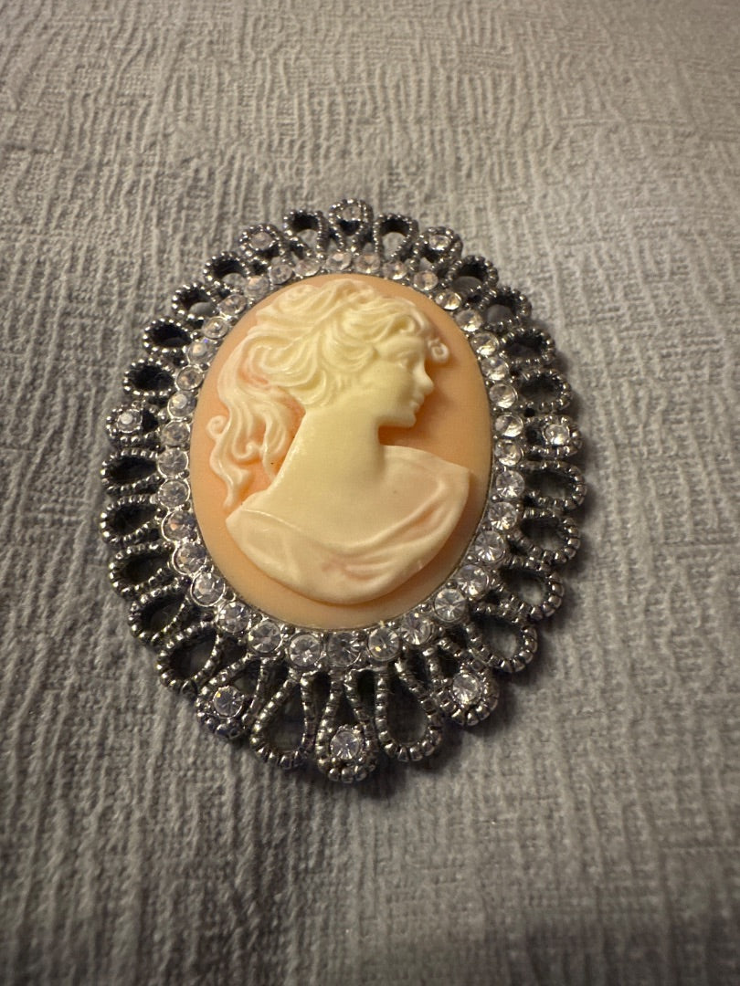 Peach Cameo Broach