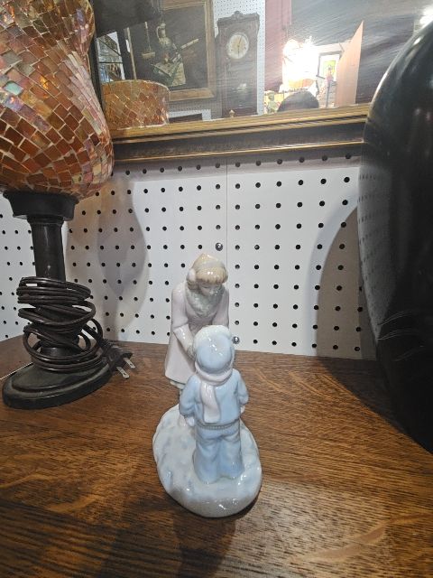 Christmas & Holiday Russ winter figurine
