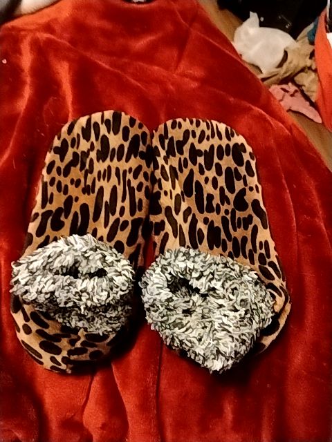 Leopard Print Variety  Leopard Slipper Booties, 9-11