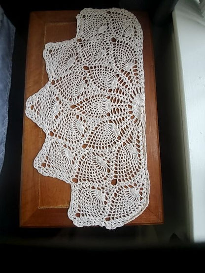 Doily, 25x12