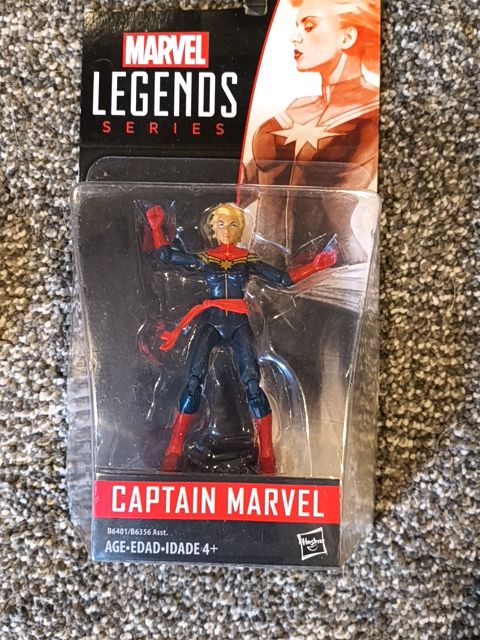 Marvel legends Captain marvel