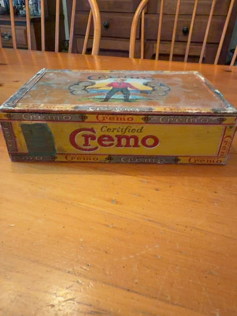 Vintage Cremo Cigar Box