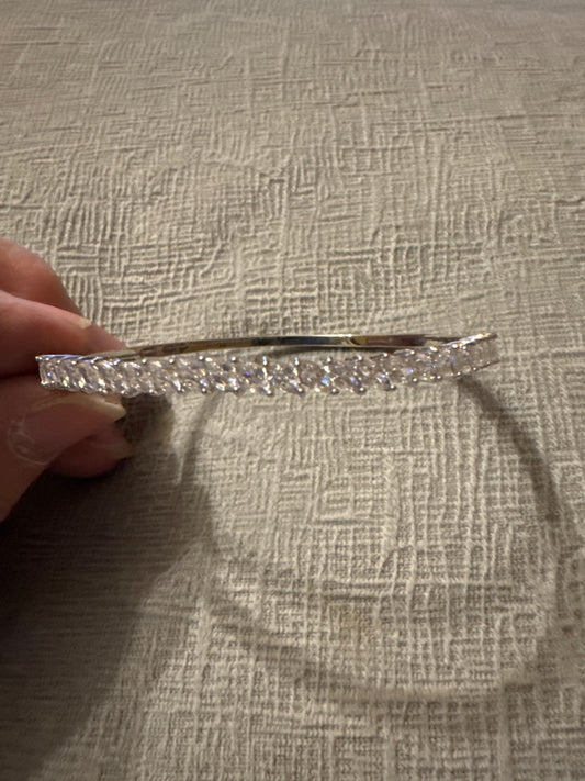 Silver Unknown Rhinestone bracelet