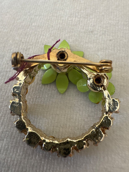 Pearls and peridot floral circle pin