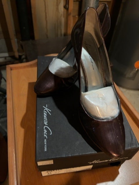 Kenneth Cole purple high heels