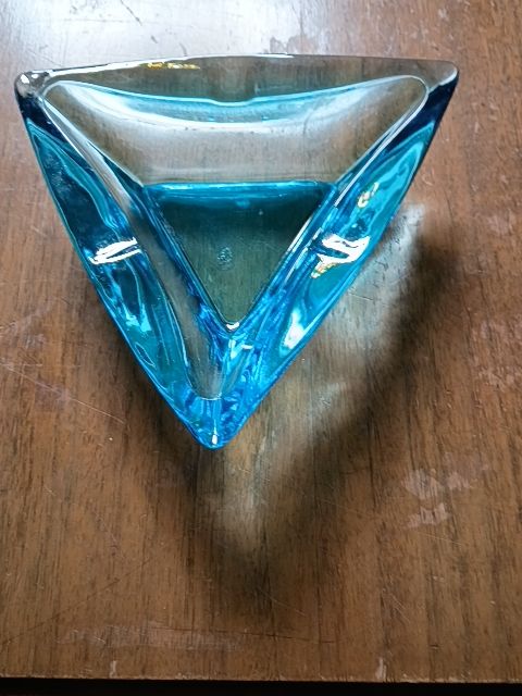 Vintage MCM blue triangle ash tray