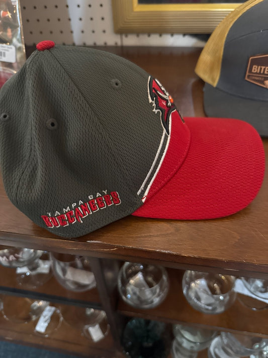 Buccaneer ball hat