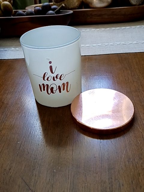 White glass copper colored metal lid "I love mom" 4" x 4"