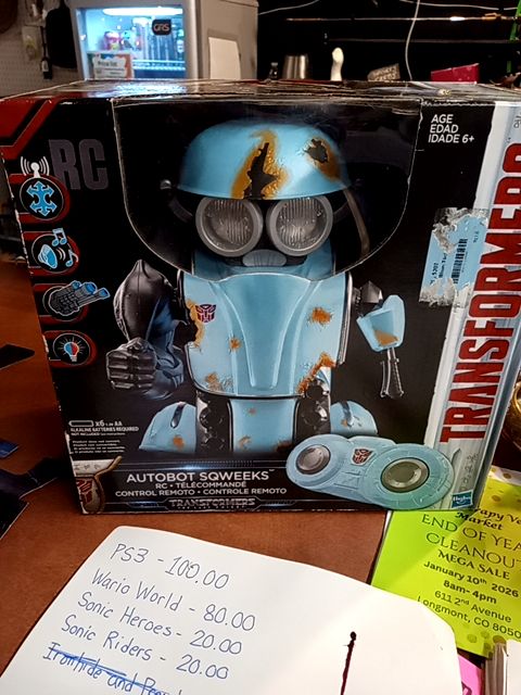 New collectable auto bot sqweeks transformers