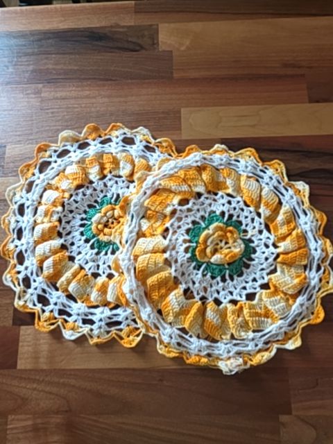 Antique Doily Set Orange
