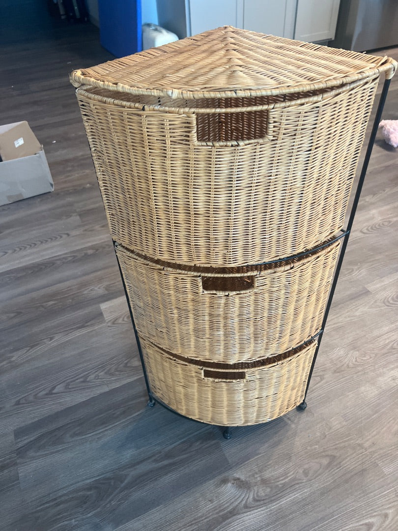 Wicker Corner storage shelf/rack