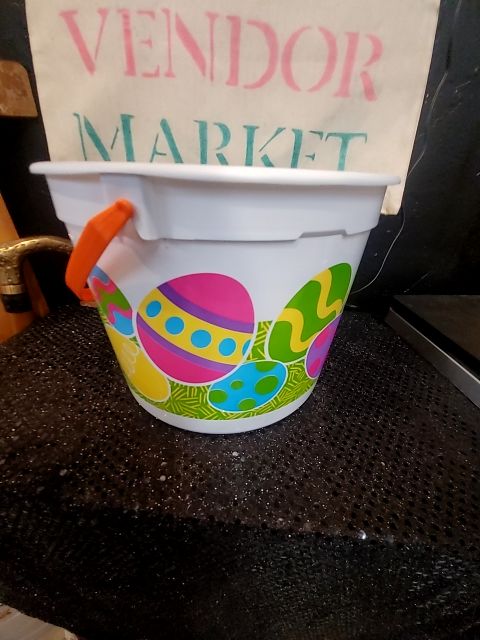 White w/multi eggs  Plastic Easter Bucket, 8.5" × 6.5"