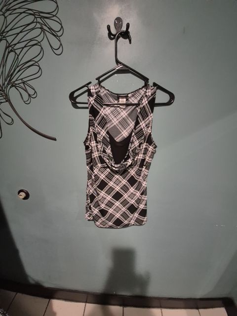 Black & White Plaid Perception Concept Sleeveless Shirt, MD