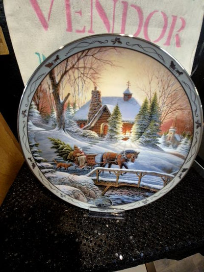 Silver Border Terry Redlin "Heading Home" 2007 Holiday Plate, 9.25"