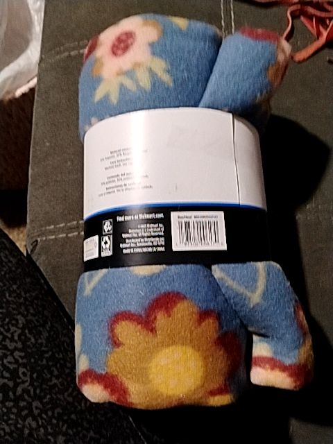 Main Stay Fleece Throw Blanket, 50 in X 60 in