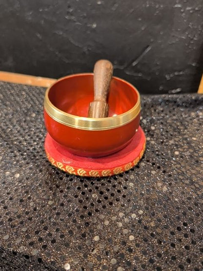 Chakra singing bowl