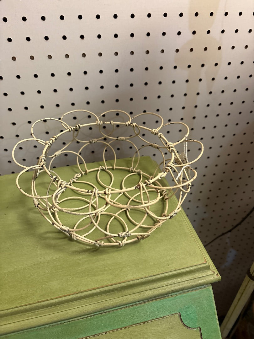 Cream  Folding wire egg basket