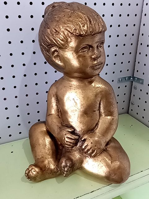 Gold Unbranded Gold child statue, Large