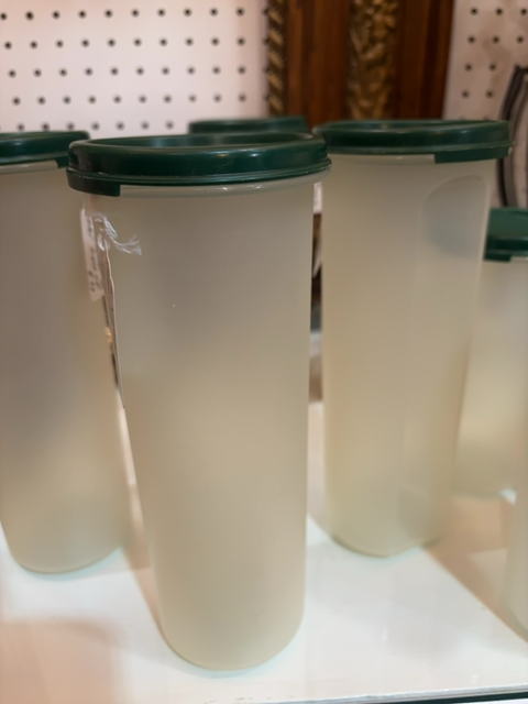 Hunter green Tupperware Modular round container 30oz., 30oz