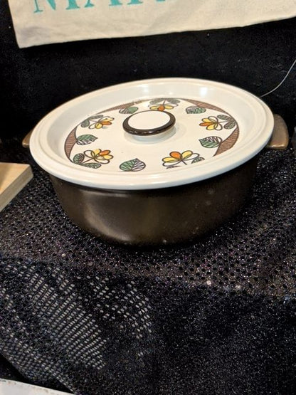 MCM Flame-Chef Japan Stoneware Handled Casserole Vented Lid