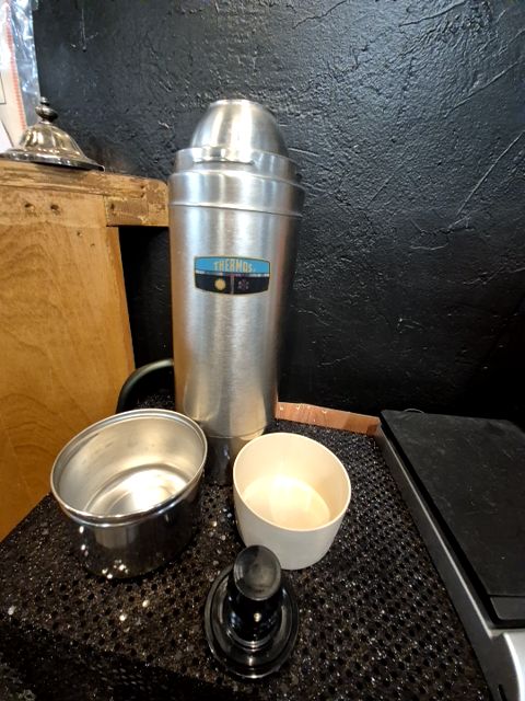 Silver KST King-Seeley Thermos, Quart; 4" × 12"