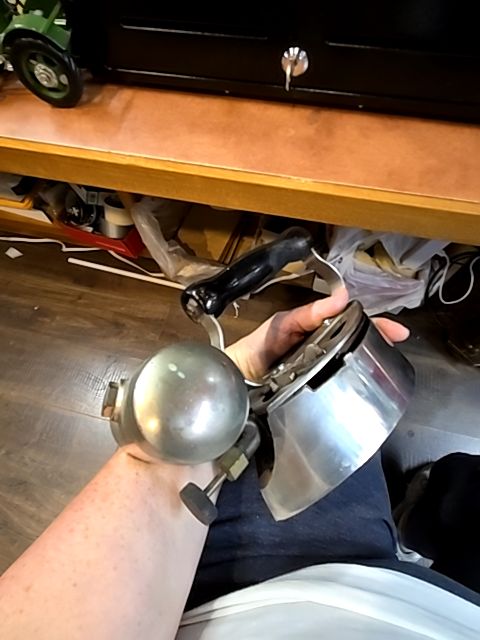 Modern specialities mfg. Modlrn gasoline iron