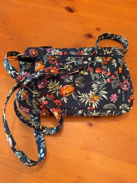 Fresh cut floral green pattern