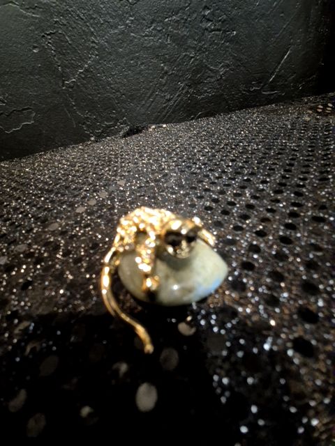 Goldtone  Monkey W/Rhinestones on a Stone, 1"